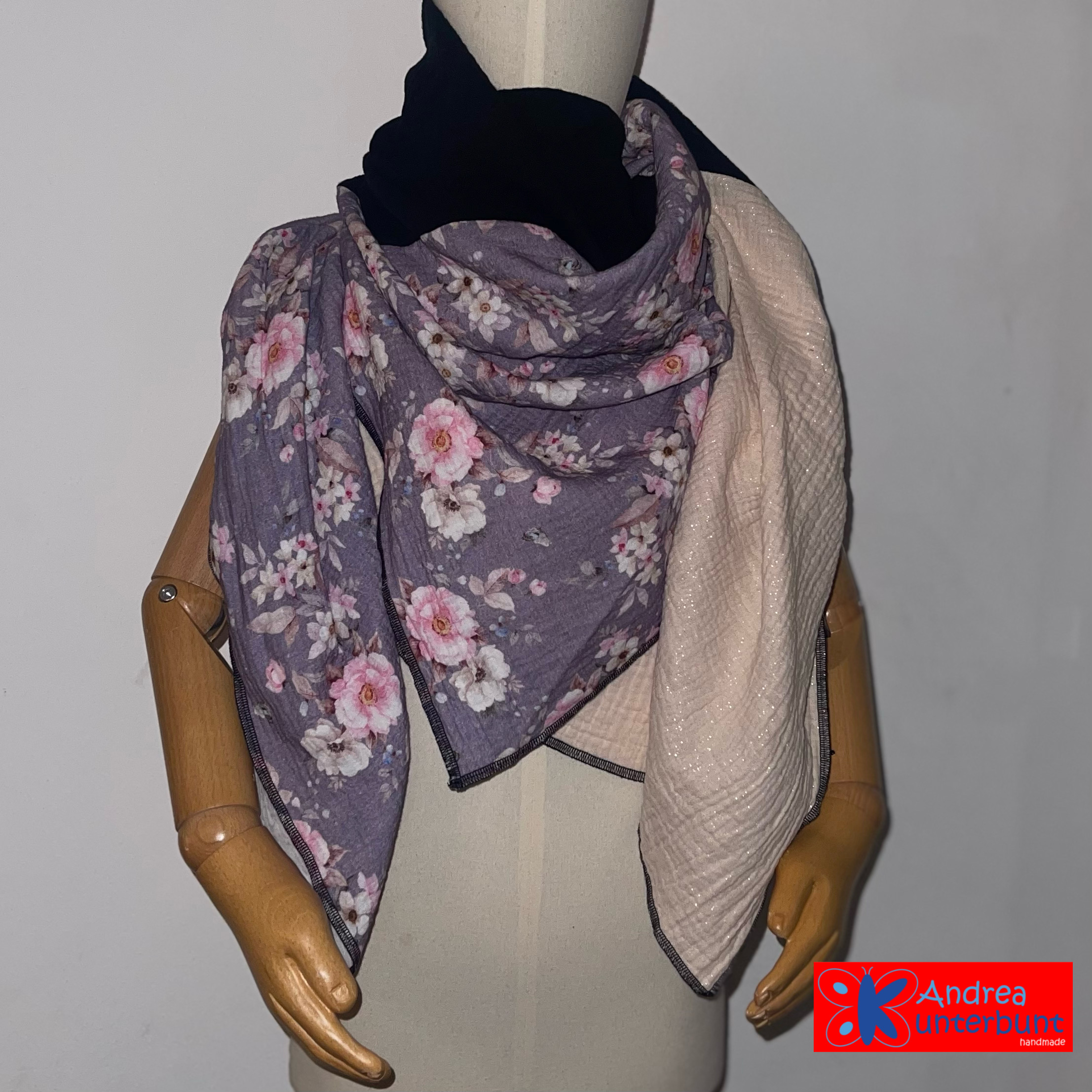 XXL-Musselintuch Grau mit Blumen / Schwarz / Creme mit Gold